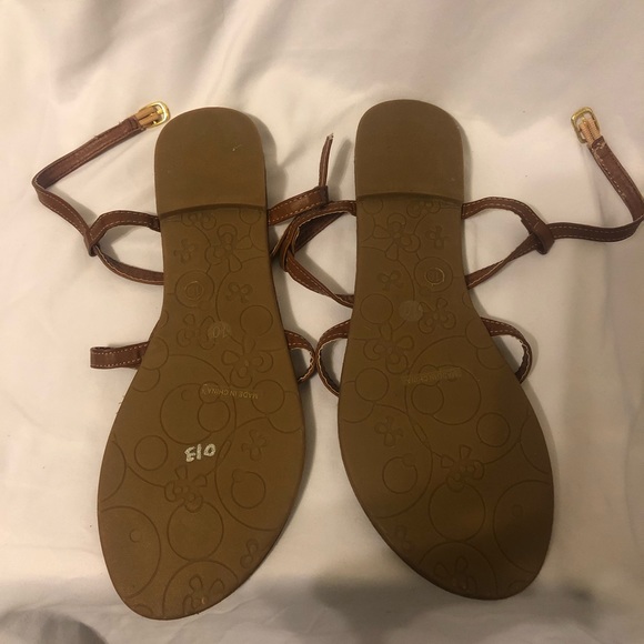 Women’s shoes - Picture 6 of 8